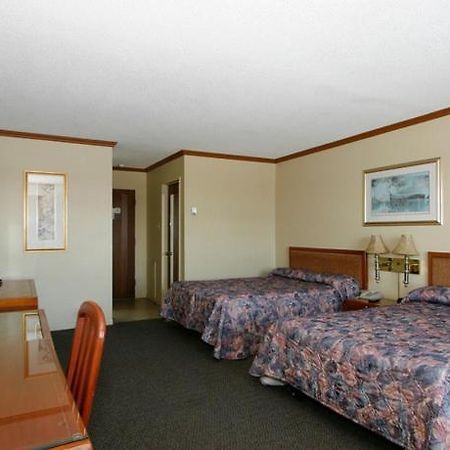 Balmoral Motel Hotel Тетфорд Майнз Екстер'єр фото